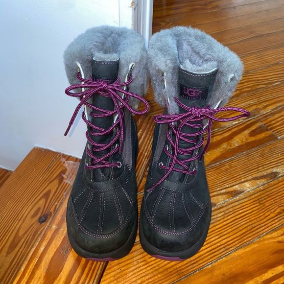 UGG CELISTE Sheepskin Insulated Winter Snow Boot Women’s Size 9, MSRP $225 - Picture 4 of 12